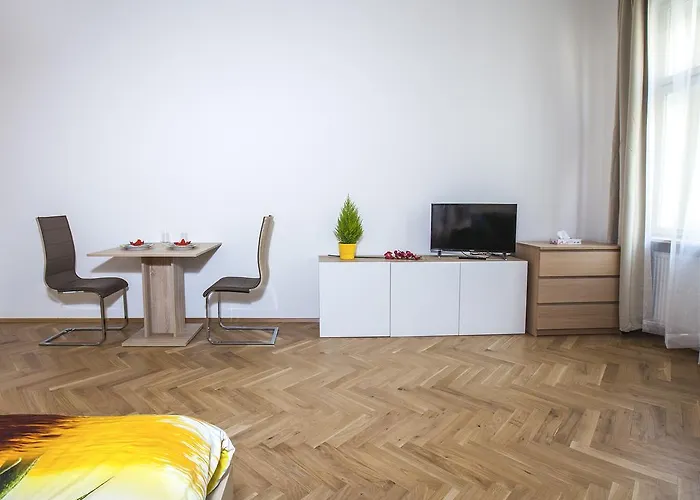 Beautiful Central Apartment Thamova